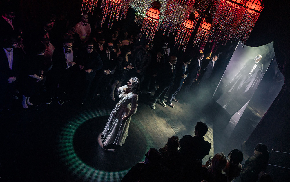 “masquerade”-reinvents-the-phantom-of-the-opera-and-allows-you-to-experience-the-drama-from-within