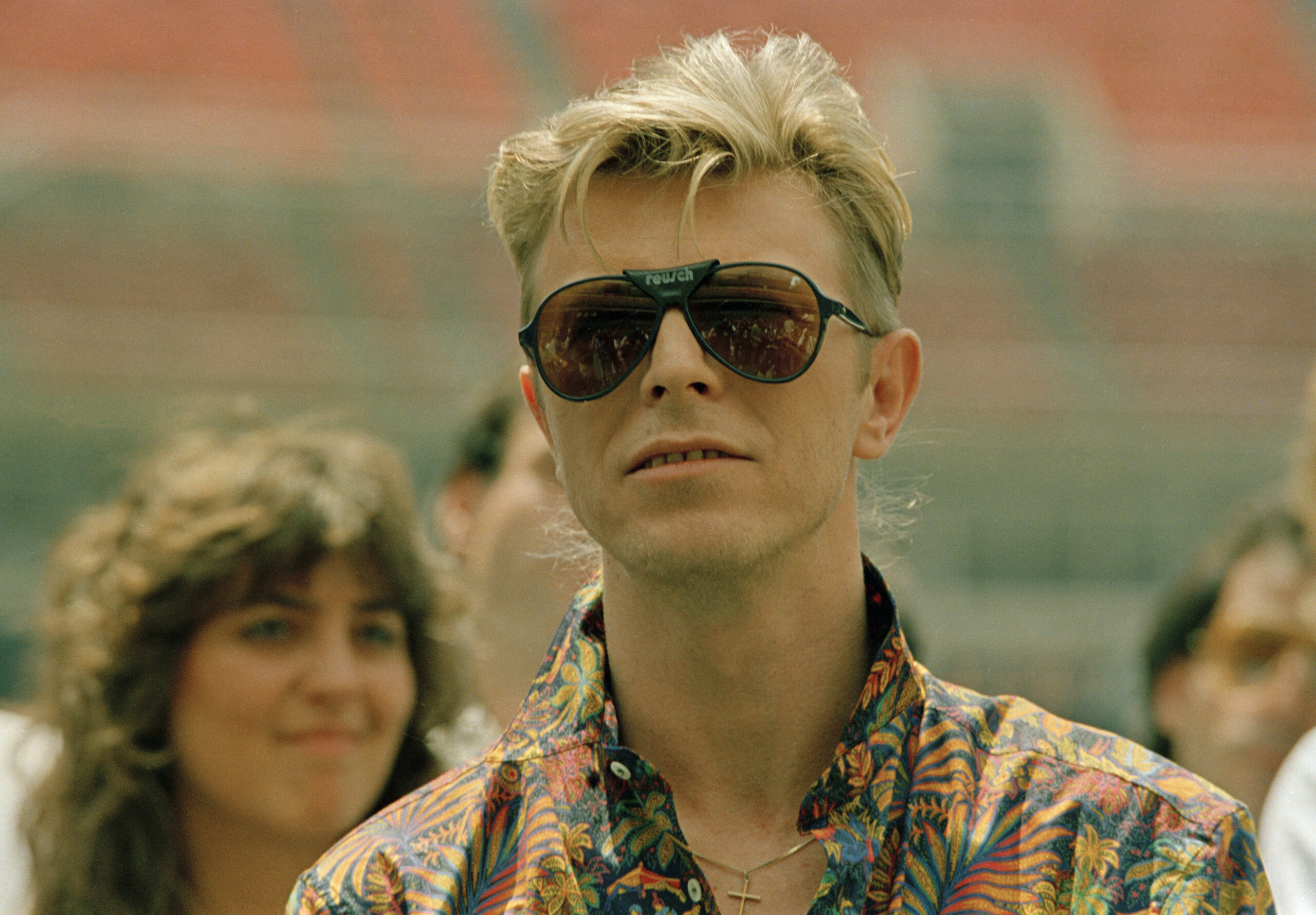 david-bowie’s-old-apartment-in-central-park-is-for-sale