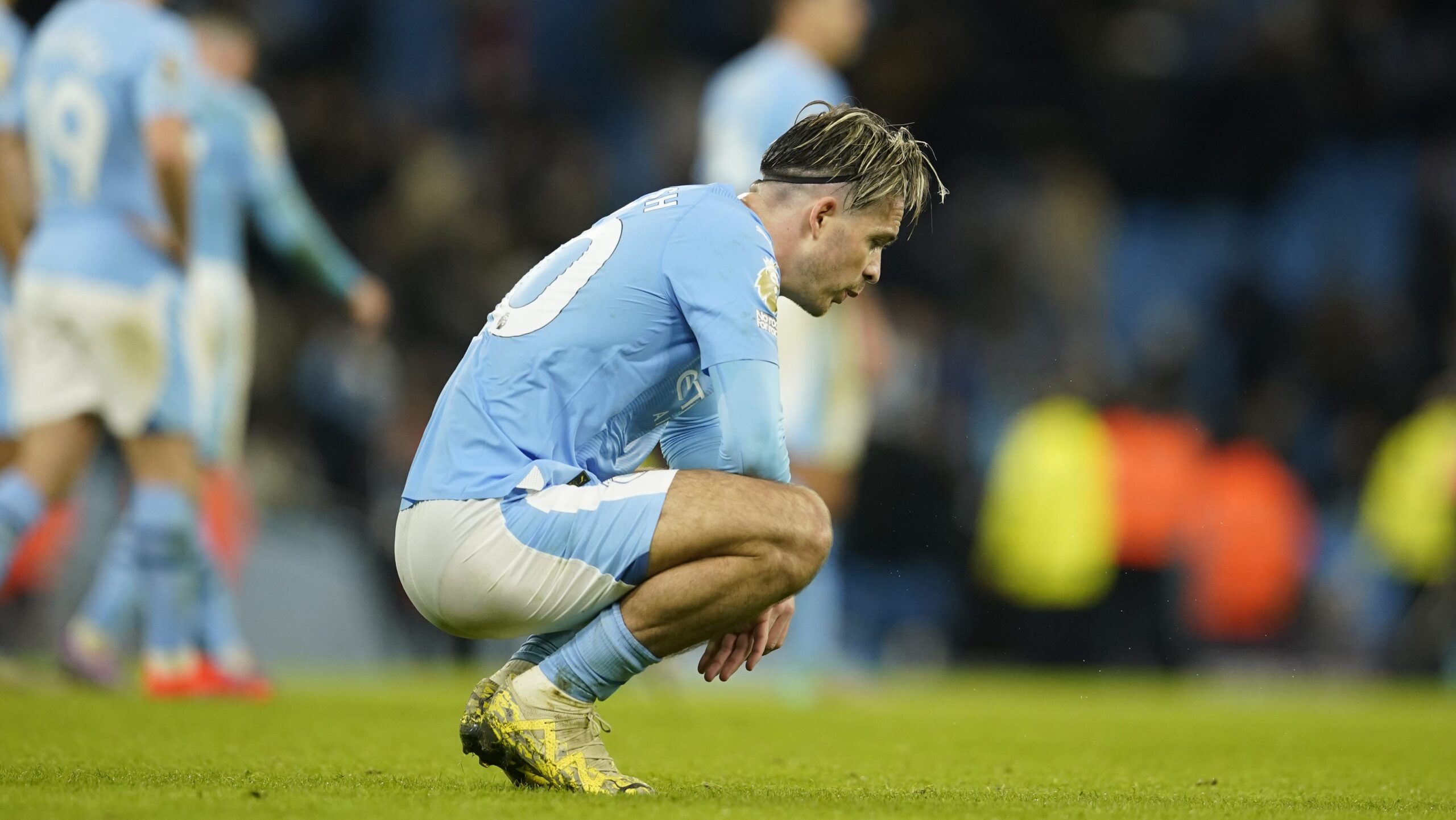jack-grealish-caught-asleep-in-a-bar-after-a-party-in-england