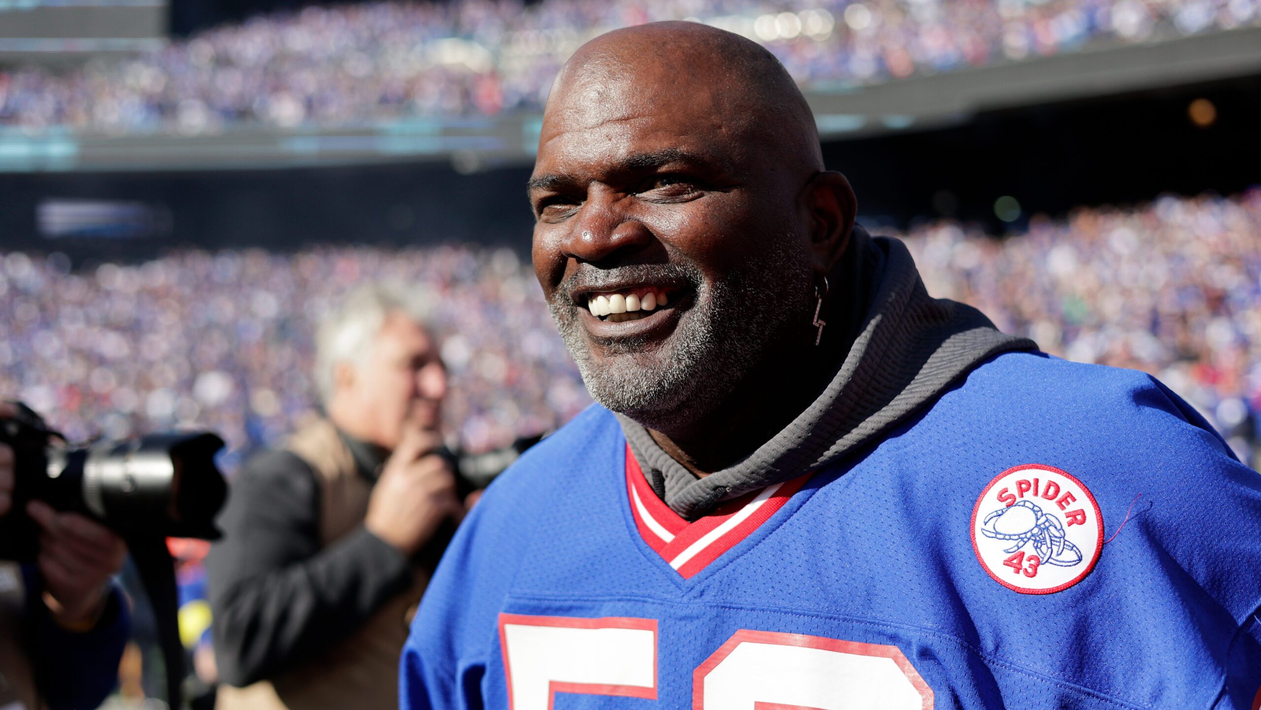 unusual-york-giants-legend-lawrence-taylor-hospitalized-with-stomach-problems