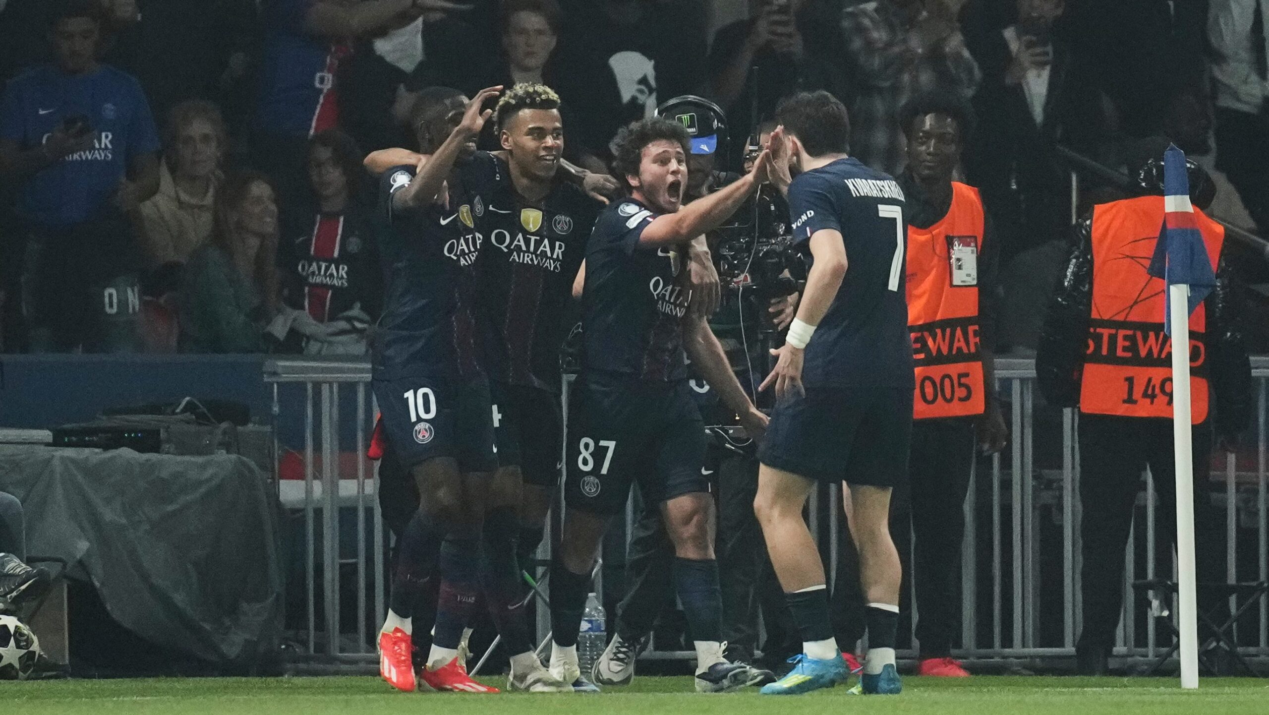 psg-beat-bayern-munich-5-4-in-a-true-champions-league-semi-final-match