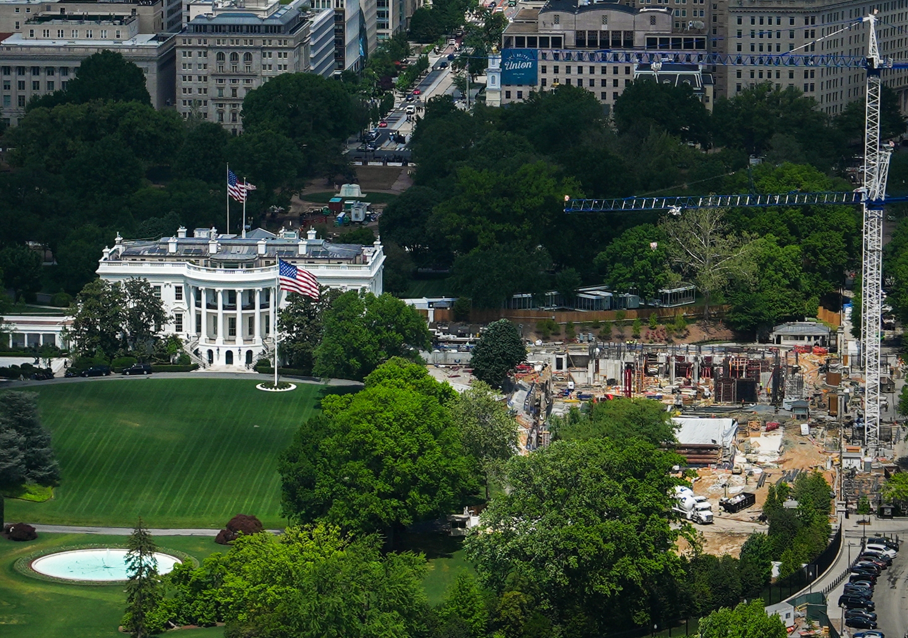 trump-administration-asks-court-to-revoke-ruling-blocking-construction-of-white-house-ballroom
