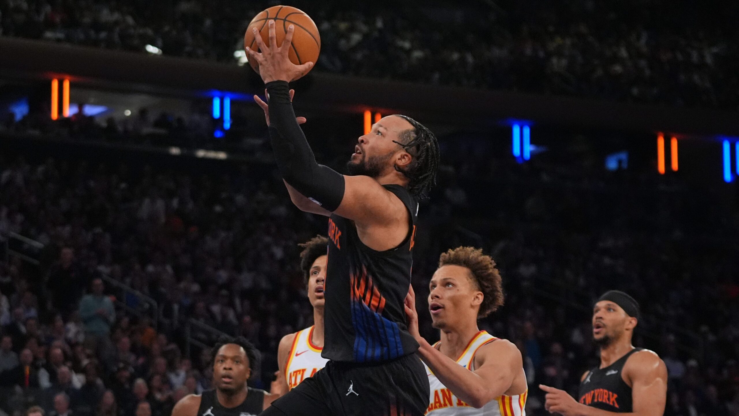 jalen-brunson-scores-39-points-and-leaves-the-knicks-one-win-away-from-advancing-in-the-playoff