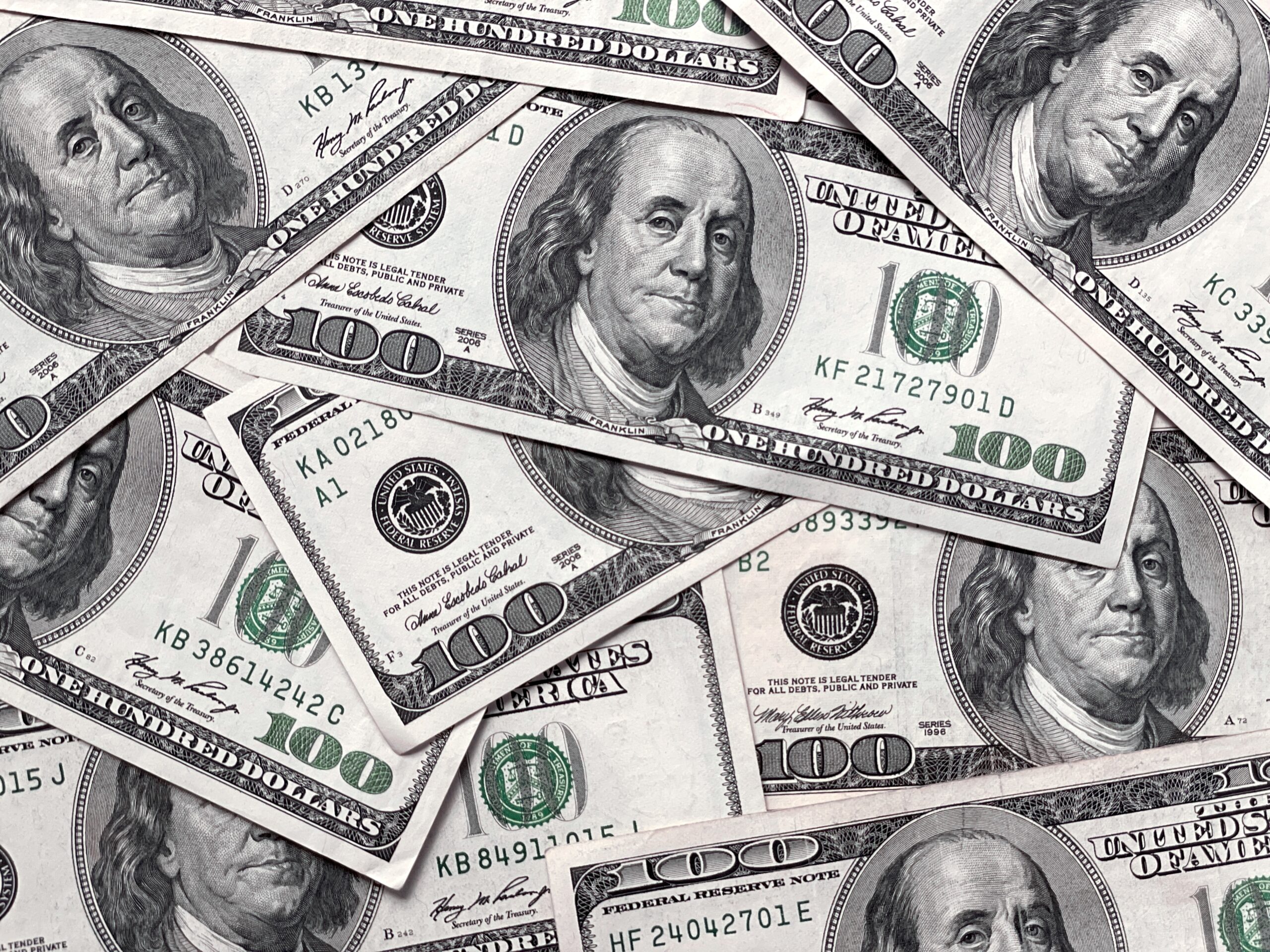 immigrant-mother-faces-immigration-debt-of-more-than-a-million-dollars-due-to-deportation-order