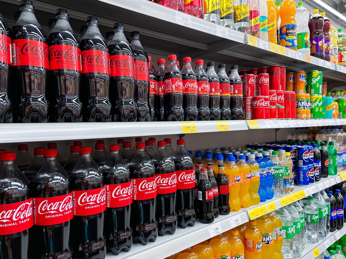 coca-cola-earns-$12.5-billion-while-promoting-smaller-containers-that-increase-your-weekly-spending