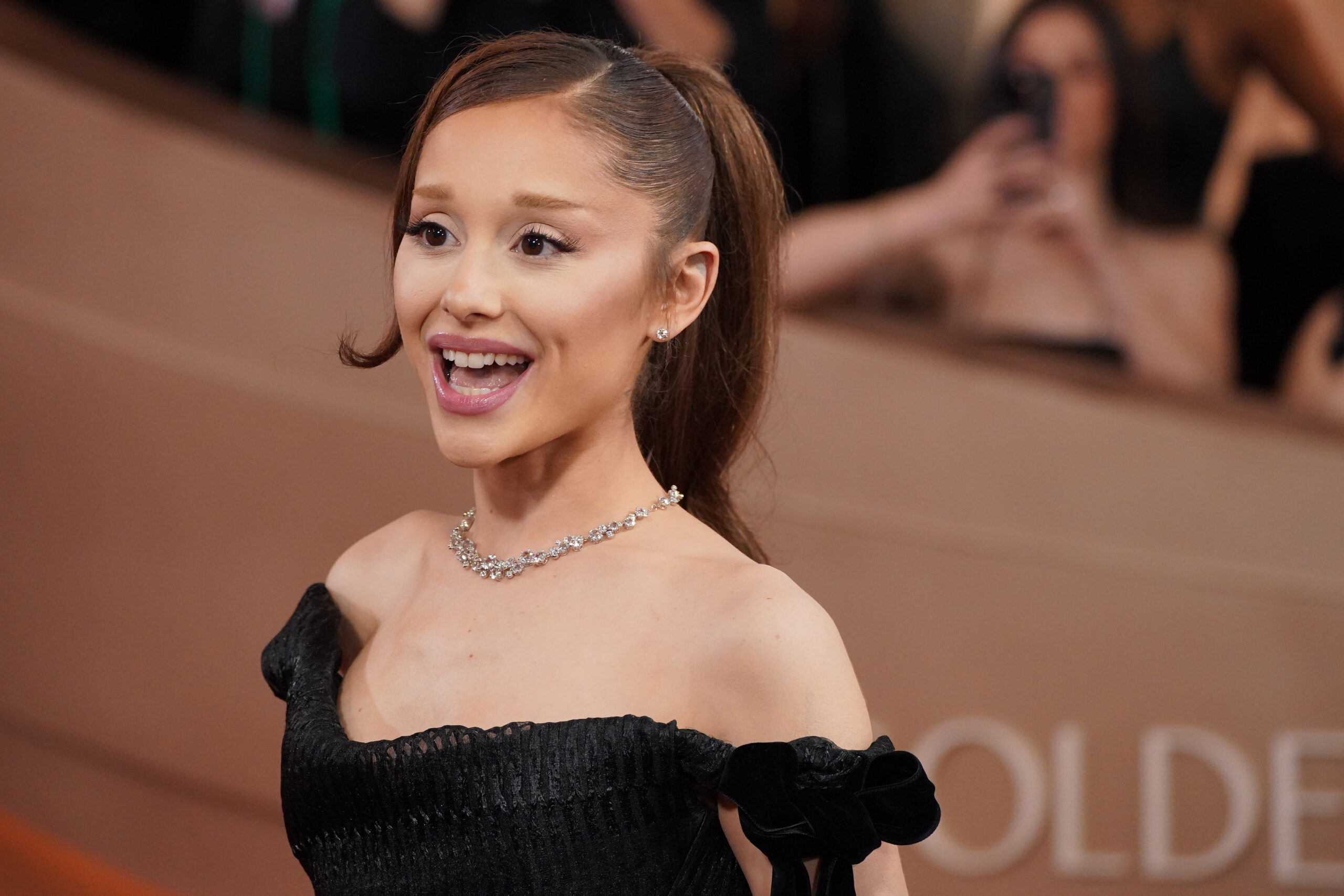 ariana-grande-will-release-new-album-on-july-31