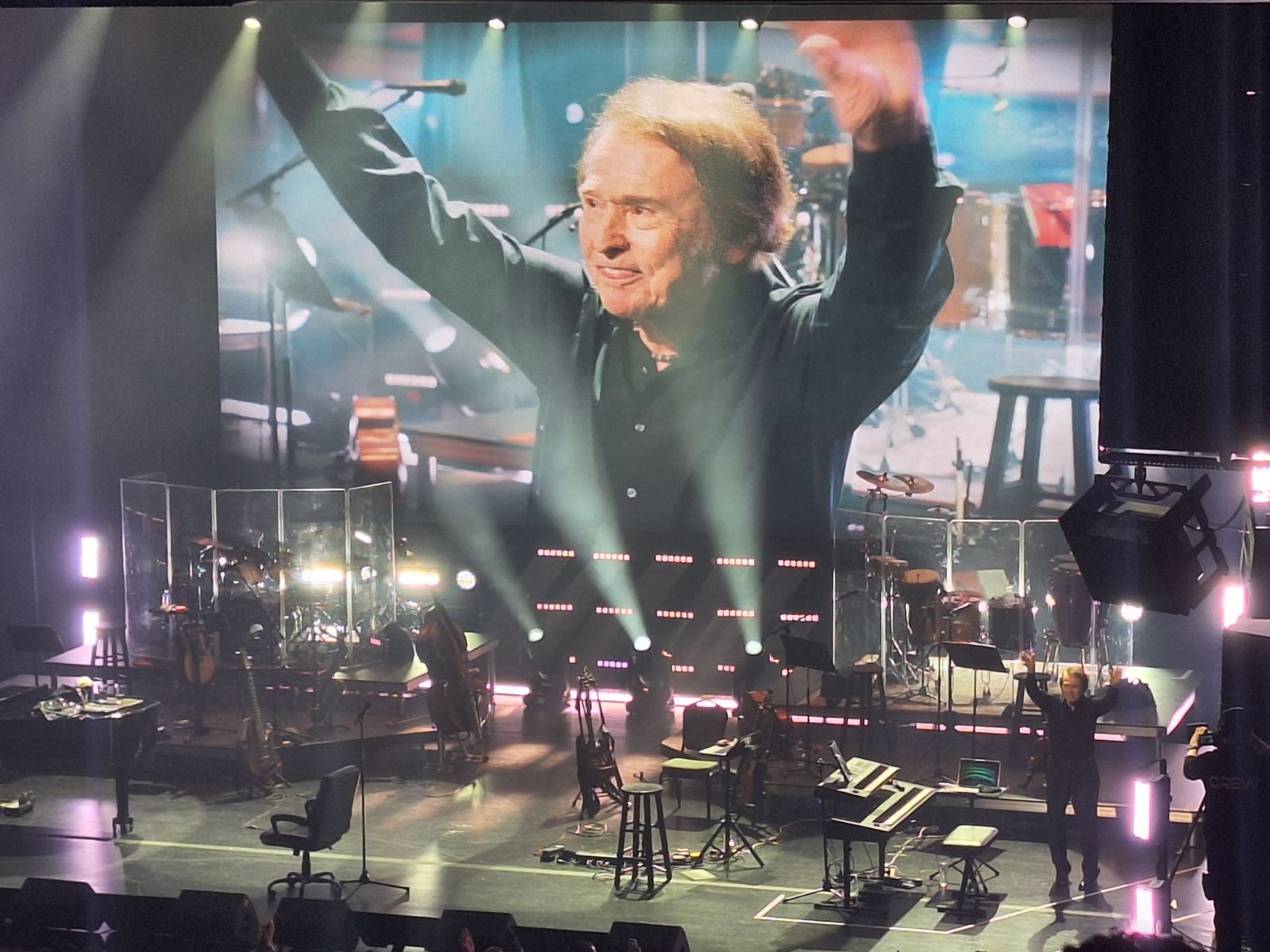 chronicle-of-raphael’s-last-big-night-in-new-york