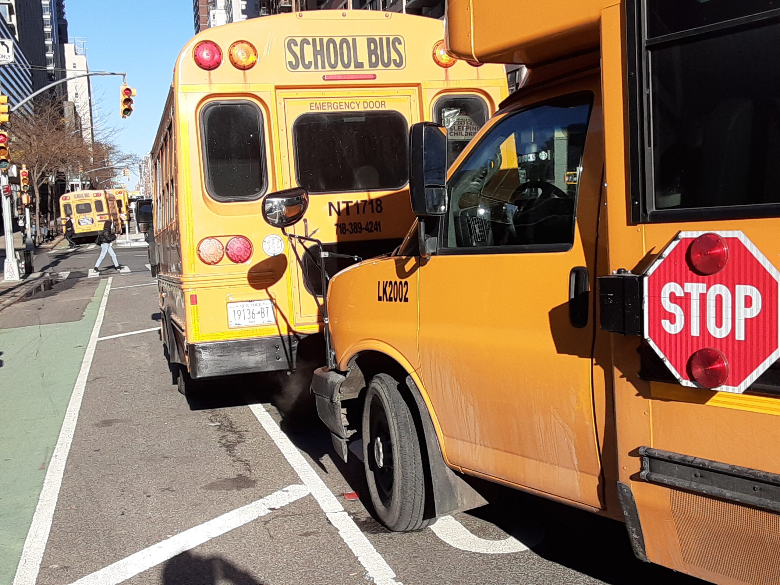 school-tragedy:-boy-dies-hit-by-bus-at-the-beginning-of-the-day-in-new-york