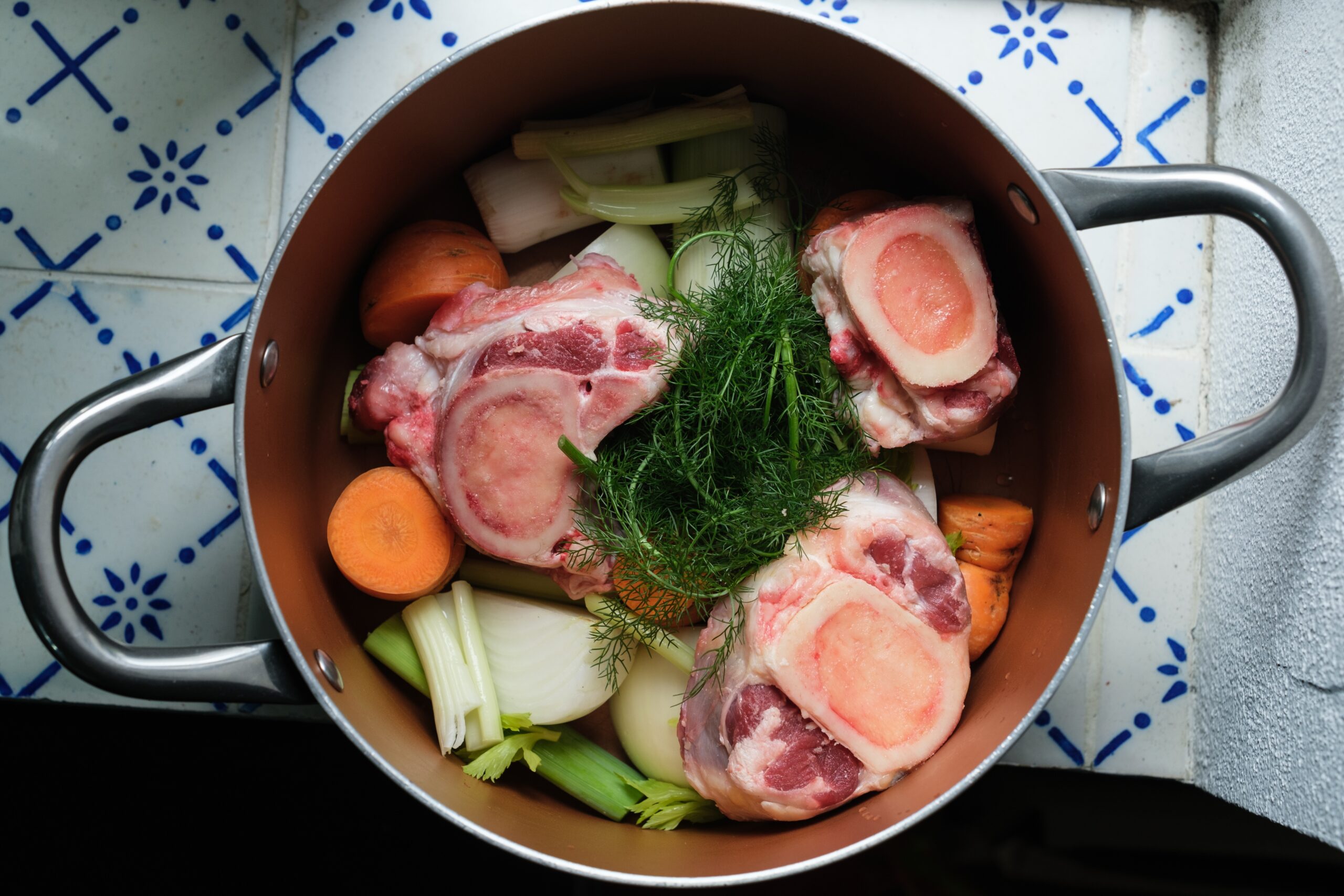 bone-broth-alone?-why-you-are-wasting-collagen-if-you-don’t-add-these-3-ingredients