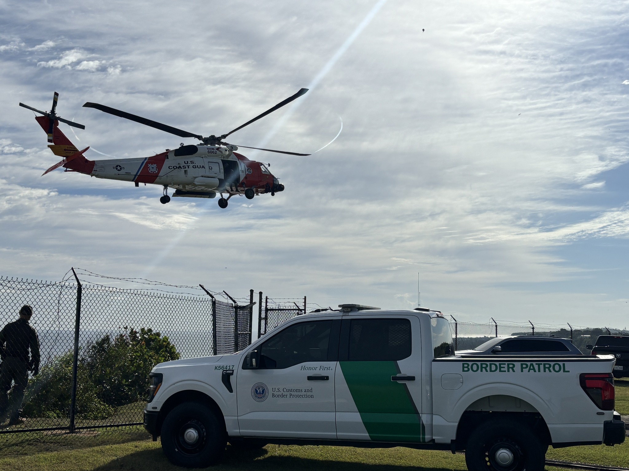 coast-guard-and-cbp-intercept-42-migrants-on-aguadilla-beach,-puerto-rico;-five-were-injured