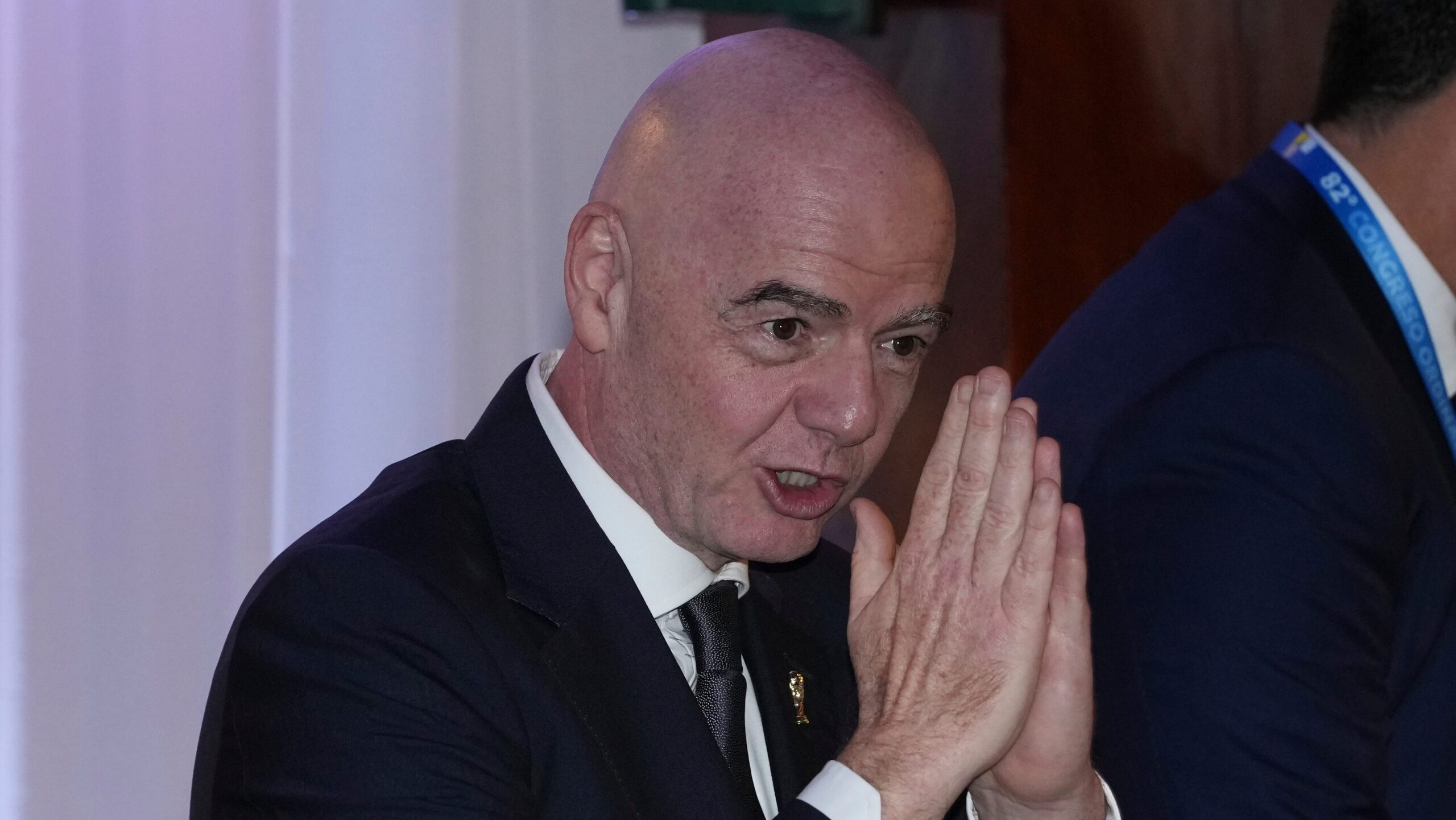 infantino-failed-in-the-attempt-to-get-representatives-of-palestine-and-israel-to-shake-hands-at-the-fifa-congress