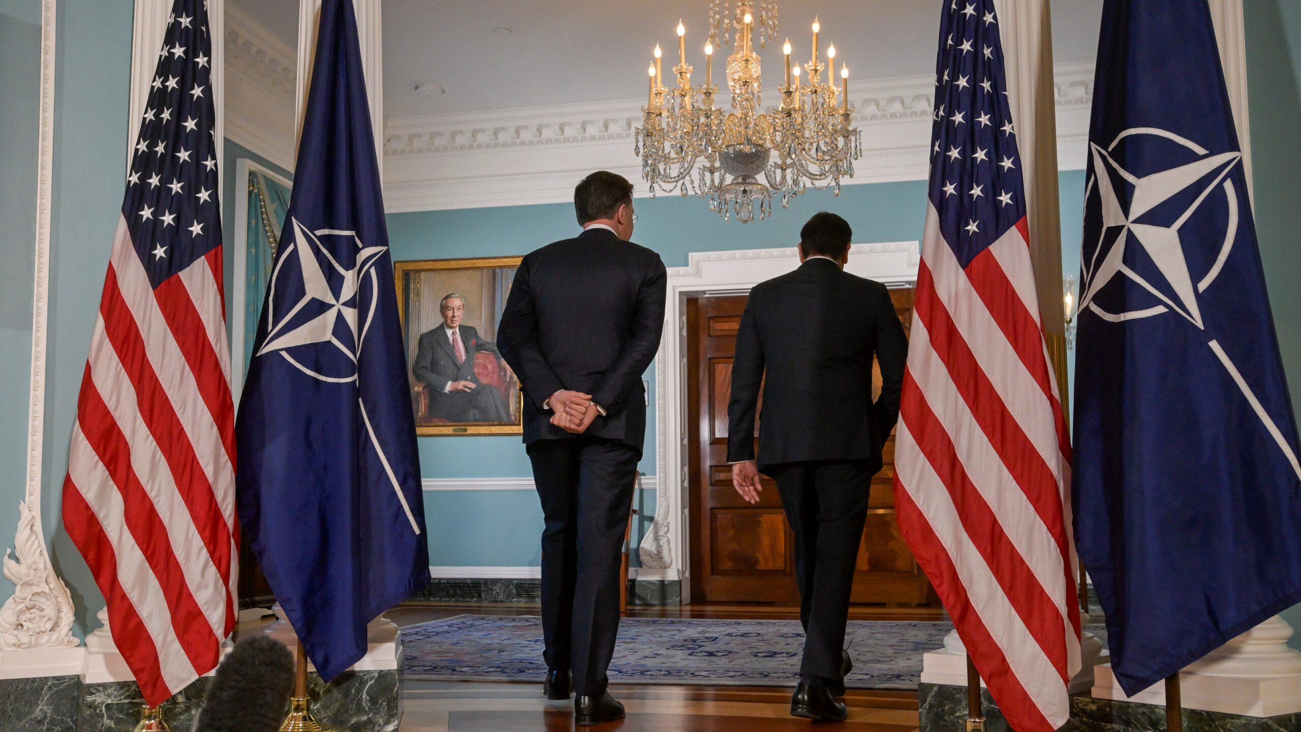 nato-seeks-to-clarify-military-withdrawal-plans-in-germany-with-washington