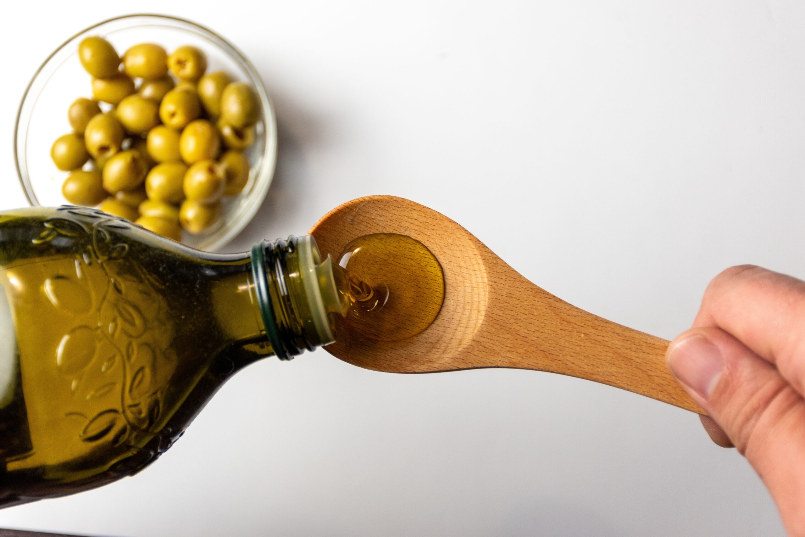 does-olive-oil-protect-your-brain?-the-study-that-reveals-how-aoev-improves-memory-and-microbiota