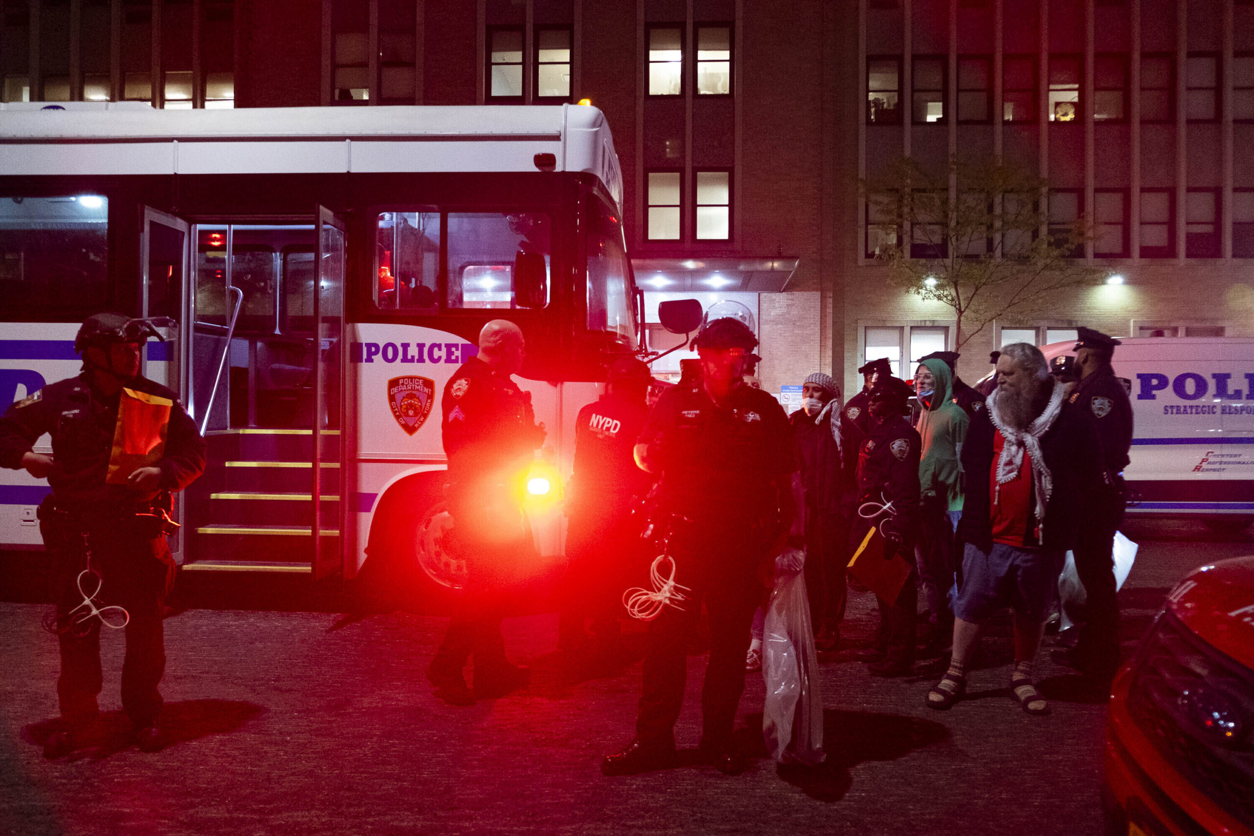 several-injured-at-brooklyn-facility-during-ice-operation-that-ended-in-clashes