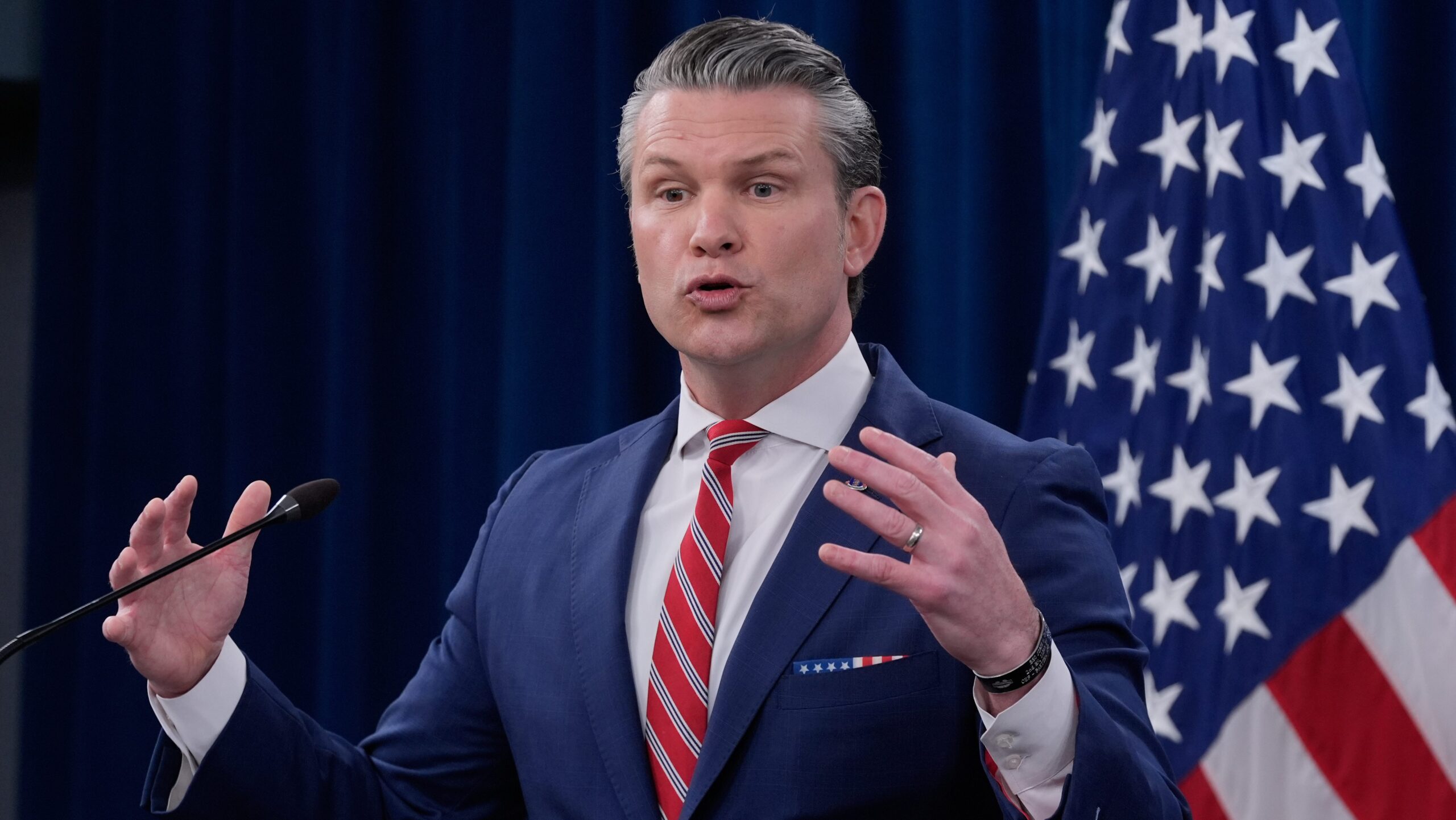 hegseth-clarifies-that-mission-in-hormuz-is-defensive-in-nature-to-avoid-conflicts-with-iran