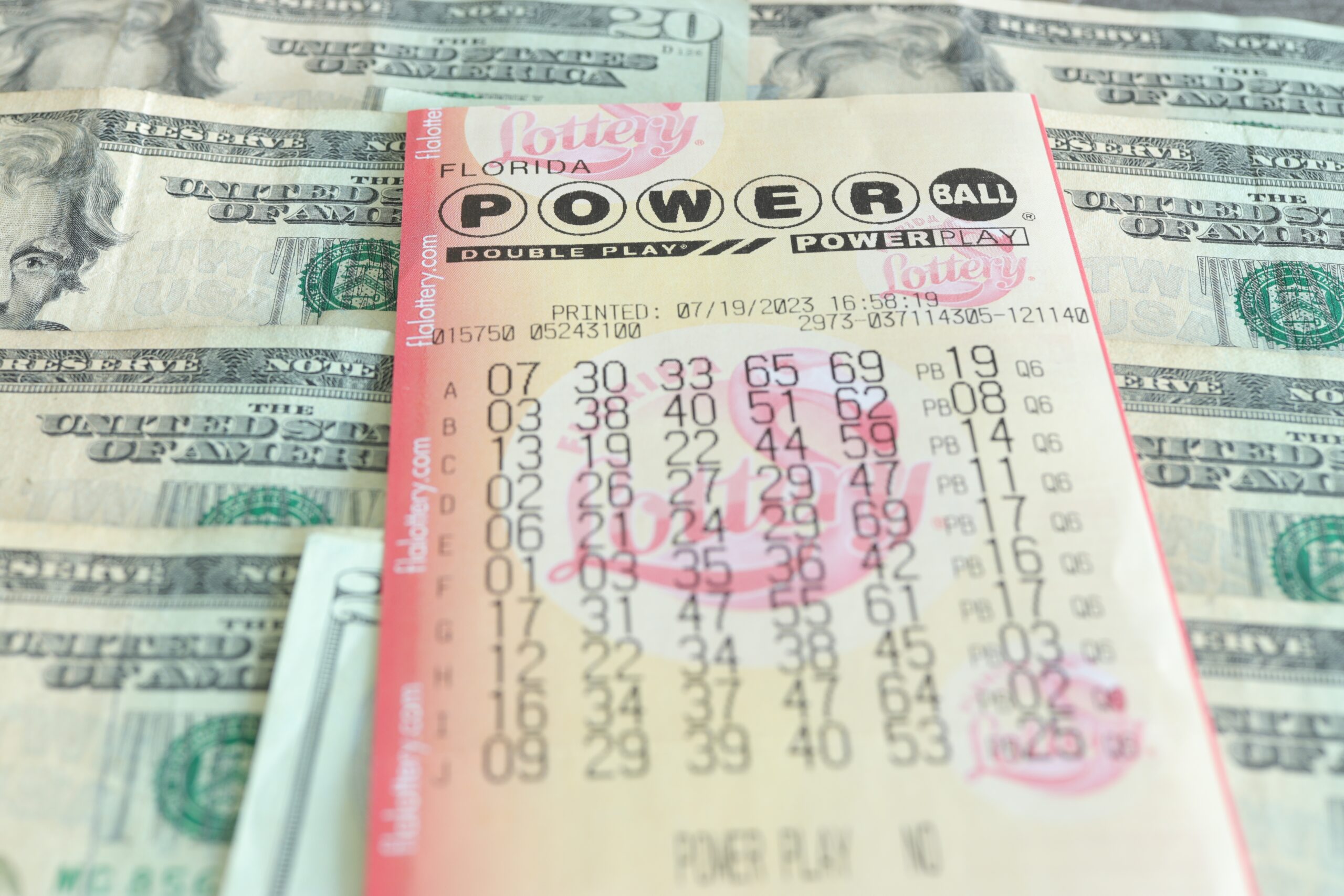 more-than-91-people-won-prizes-of-more-than-$1-million-in-the-last-powerball-drawing