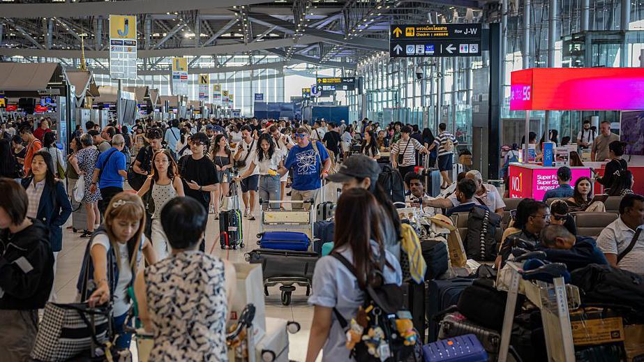 is-a-disaster-looming-on-flights?-air-fuel-shortage-threatens-summer-in-europe